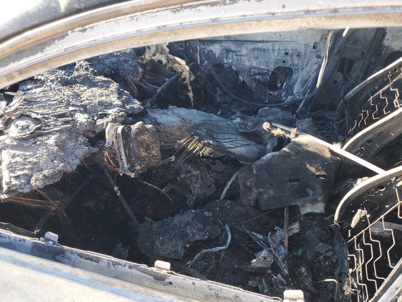 2014 Buick LaCrosse VIN 1G4GB5G35EF101198 Copart auction photo, burn damage thumbnail 7