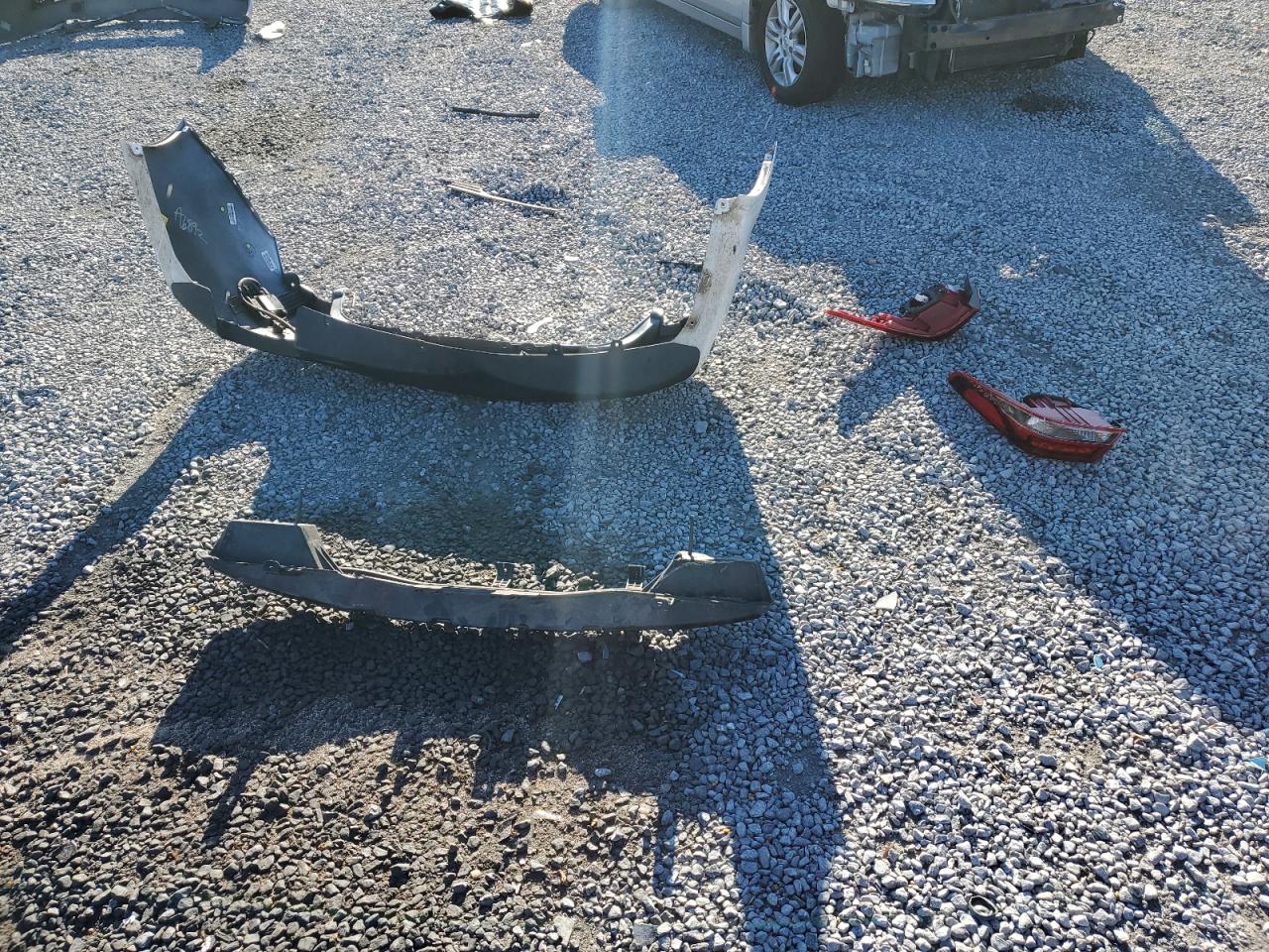 2018 KIA Optima VIN 5XXGT4L31JG241195 Copart auction photo, rear end damage thumbnail 14