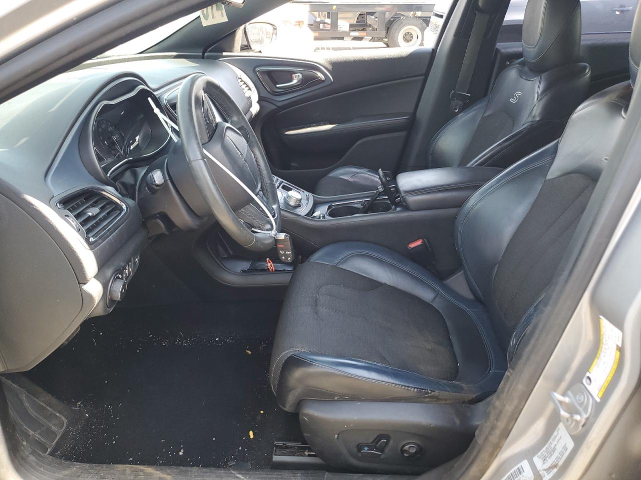 2016 Chrysler 200 VIN 1C3CCCBB9GN138173 Copart auction photo, front end / hail damage thumbnail 7