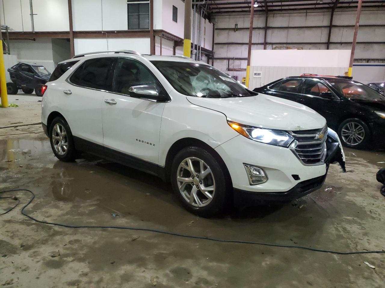 2020 Chevrolet Equinox VIN 2GNAXNEV2L6164550 Copart auction photo, front end / side damage thumbnail 4