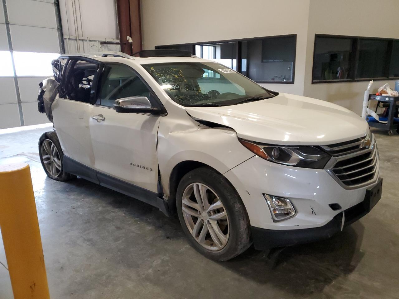 2019 Chevrolet Equinox VIN 2GNAXPEX4K6142027 Copart auction photo, rear end / hail damage thumbnail 4