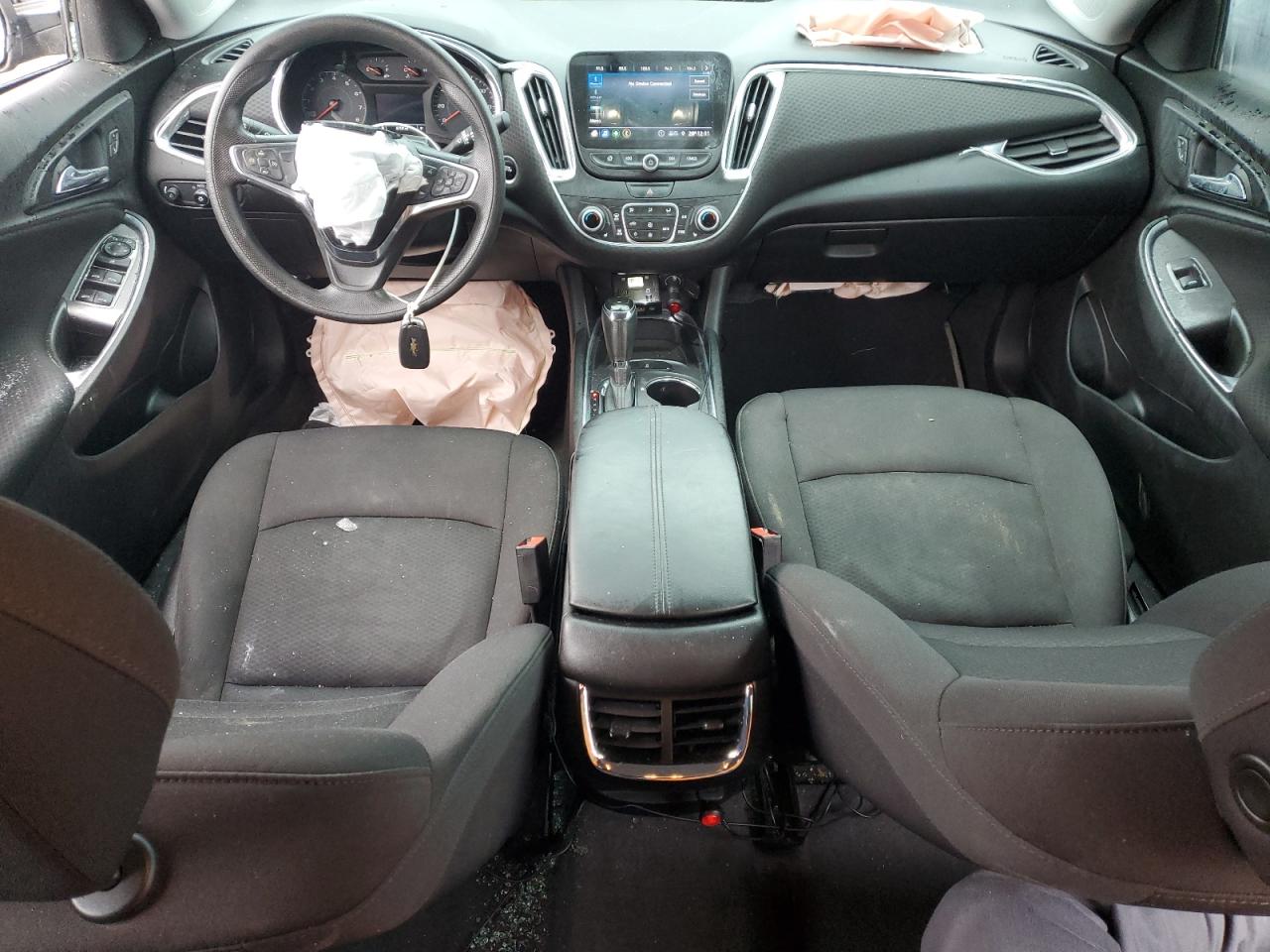 2019 Chevrolet Malibu VIN 1G1ZD5ST9KF145286 Copart auction photo, all over damage thumbnail 8