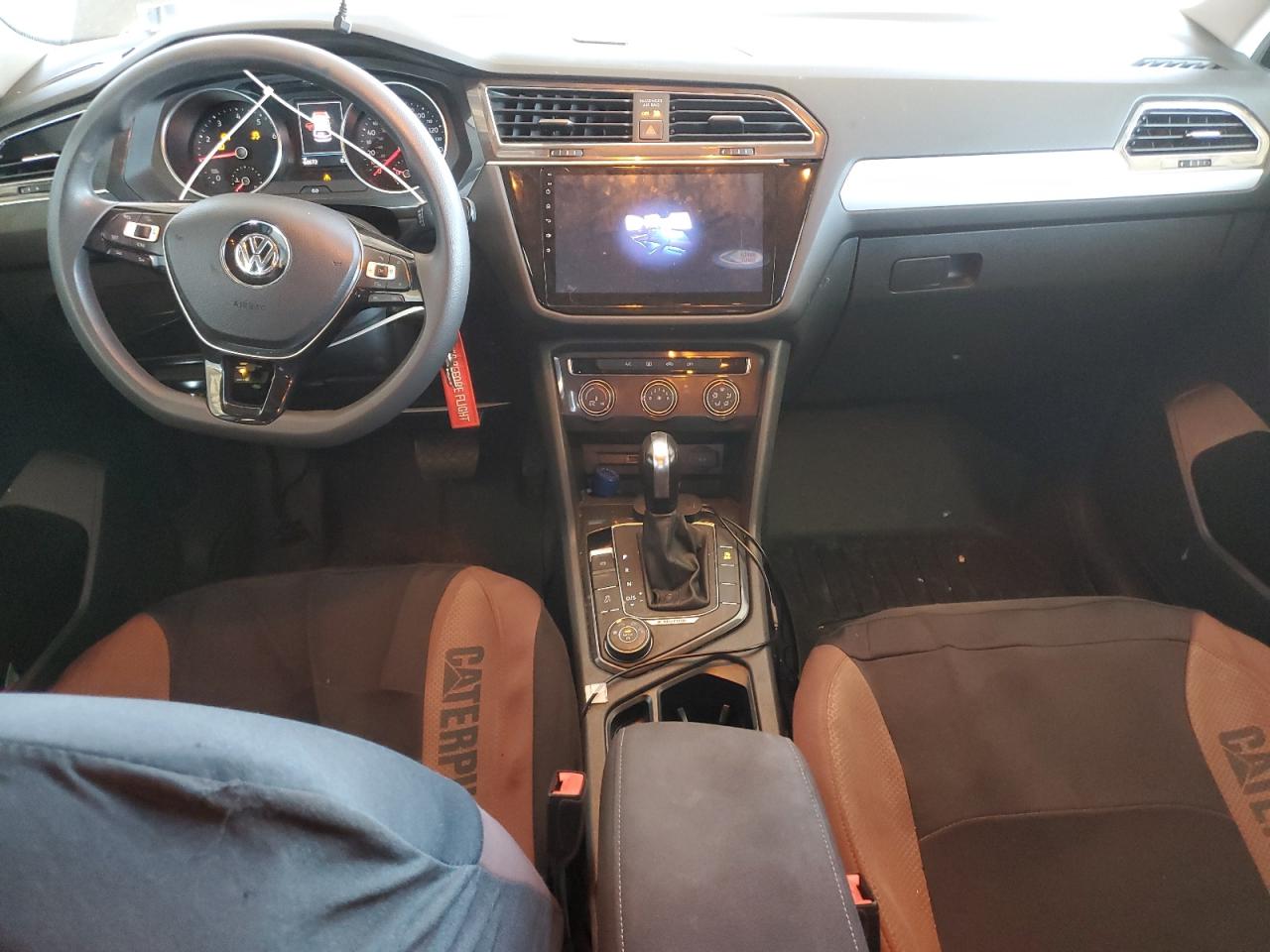2018 Volkswagen Tiguan VIN 3VV0B7AX9JM119891 Copart auction photo, stripped damage thumbnail 8