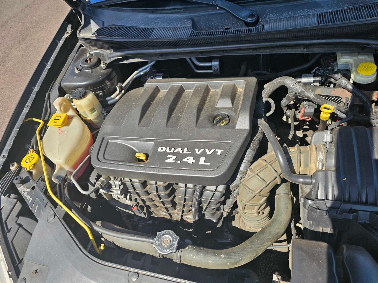 2013 Chrysler 200 VIN 1C3CCBBB4DN732353 Copart auction photo, minor dent/scratches / normal wear damage thumbnail 7