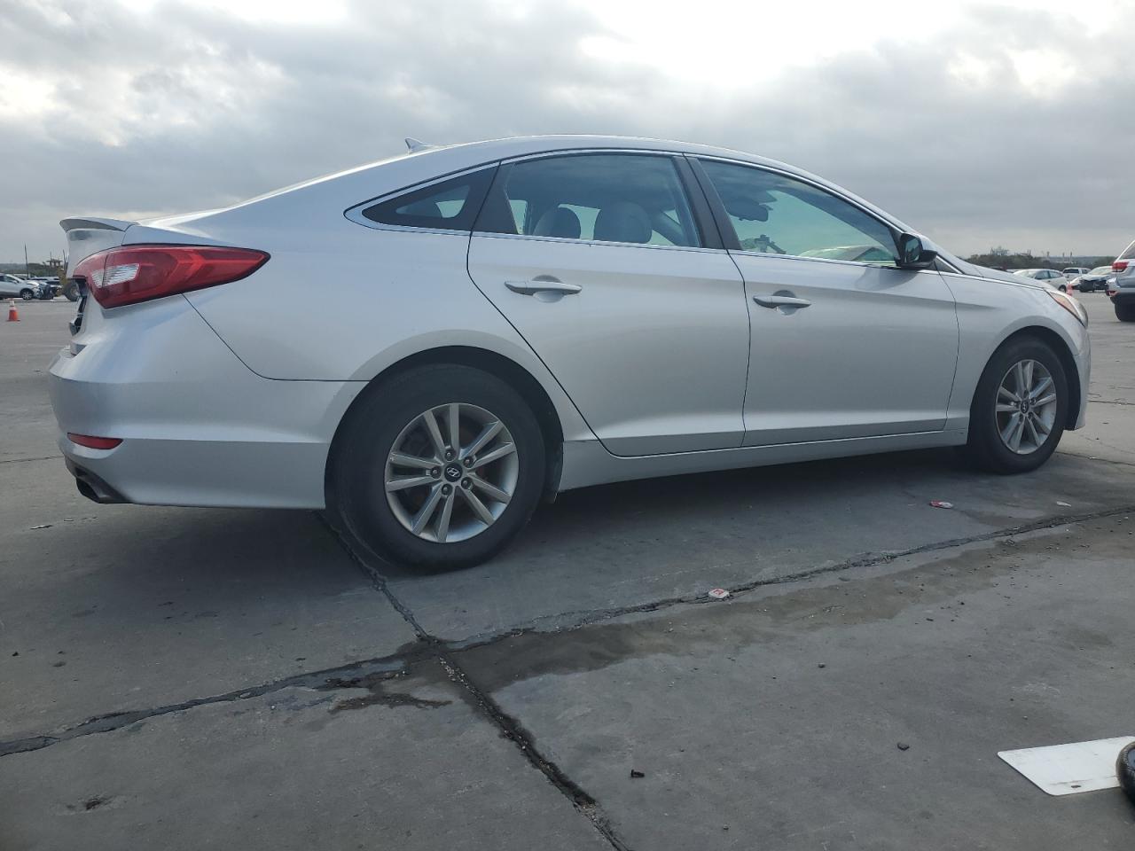 2016 Hyundai Sonata VIN 5NPE24AF4GH361240 Copart auction photo, normal wear damage thumbnail 3