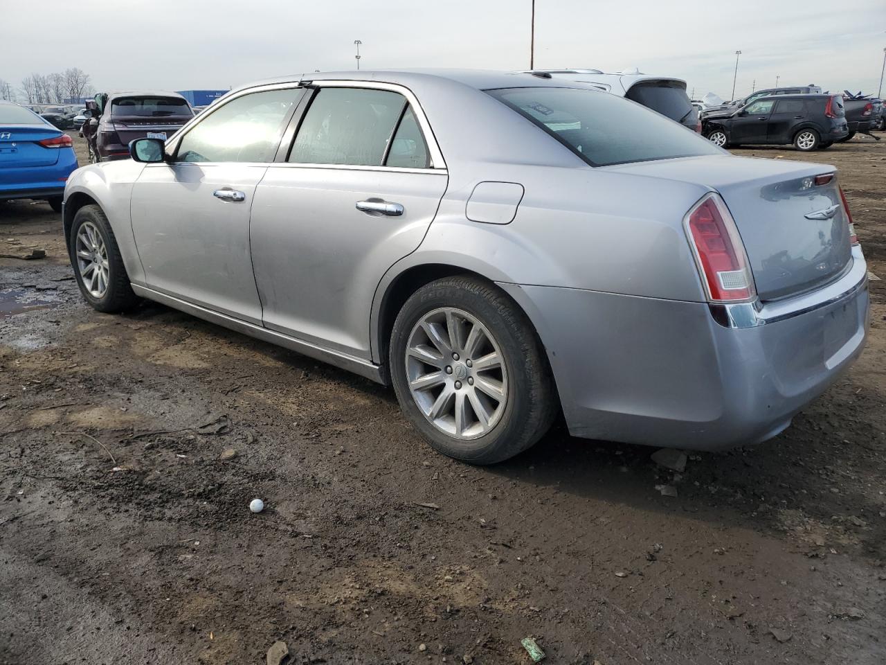 2011 Chrysler 300 VIN 2C3CA5CG7BH533286 Copart auction photo, front end / side damage thumbnail 2