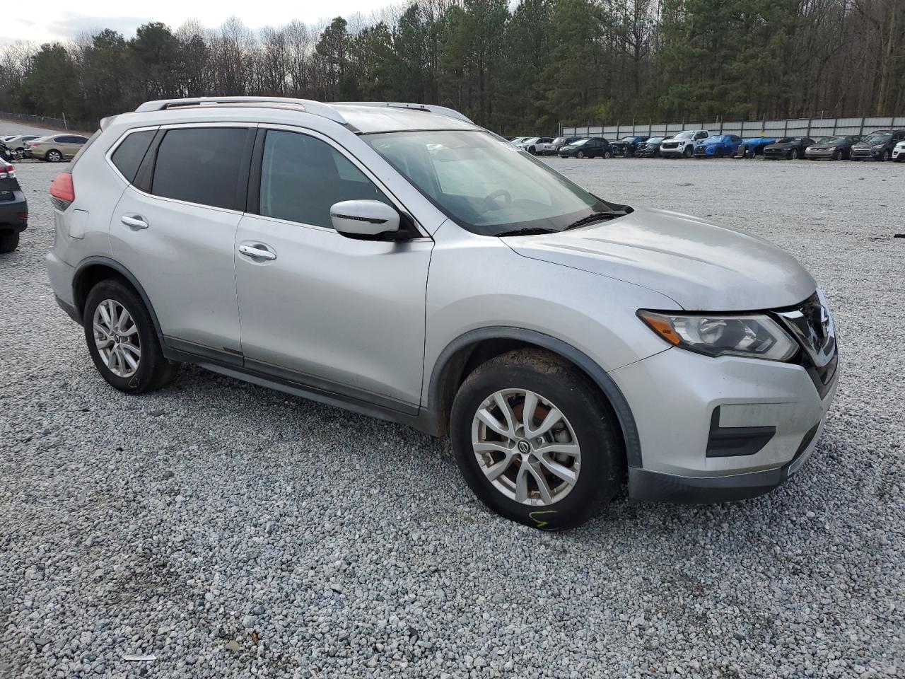 2017 Nissan Rogue VIN KNMAT2MT7HP504690 Copart auction photo, front end / side damage thumbnail 4