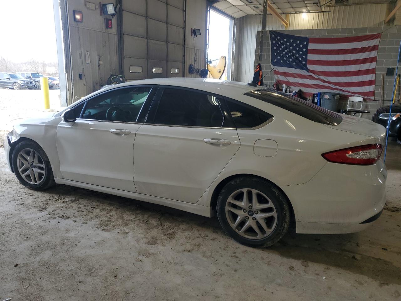 2016 Ford Fusion VIN 1FA6P0H7XG5111309 Copart auction photo, front end / side damage thumbnail 2