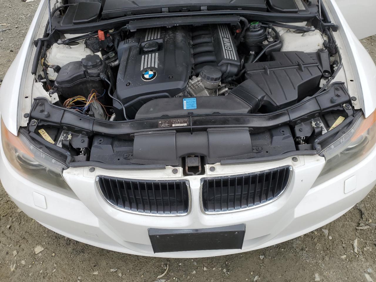2007 BMW 3er VIN WBAVC93577KZ71596 Copart auction photo, minor dent/scratches damage thumbnail 11