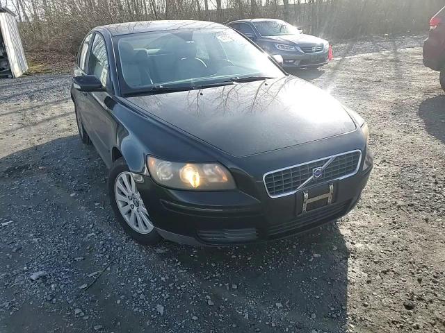 2005 Volvo S40 VIN YV1MS382252050858 Copart auction photo, front end / side damage thumbnail 11