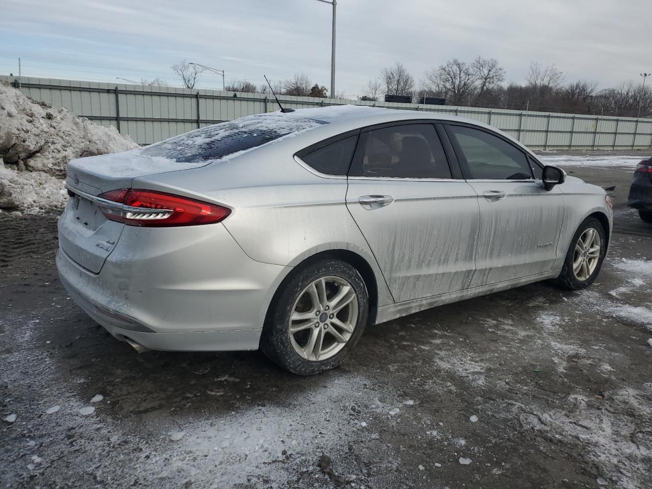 2018 Ford Fusion VIN 3FA6P0LU8JR148179 Copart auction photo, minor dent/scratches damage thumbnail 3