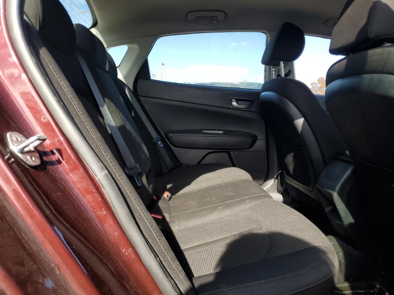 2019 KIA Optima VIN 5XXGT4L37KG365487 Copart auction photo, front end damage thumbnail 10