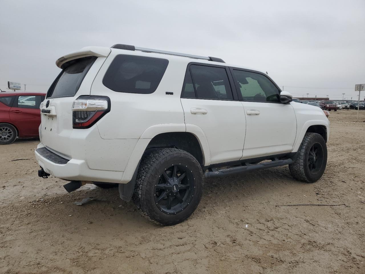 2022 Toyota 4Runner VIN JTENU5JR0N6001430 Copart auction photo, minor dent/scratches damage thumbnail 3