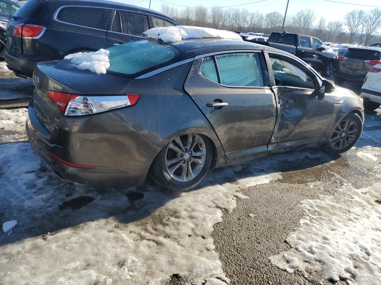 2013 KIA Optima VIN 5XXGM4A73DG206715 Copart auction photo, side / rear end damage thumbnail 3