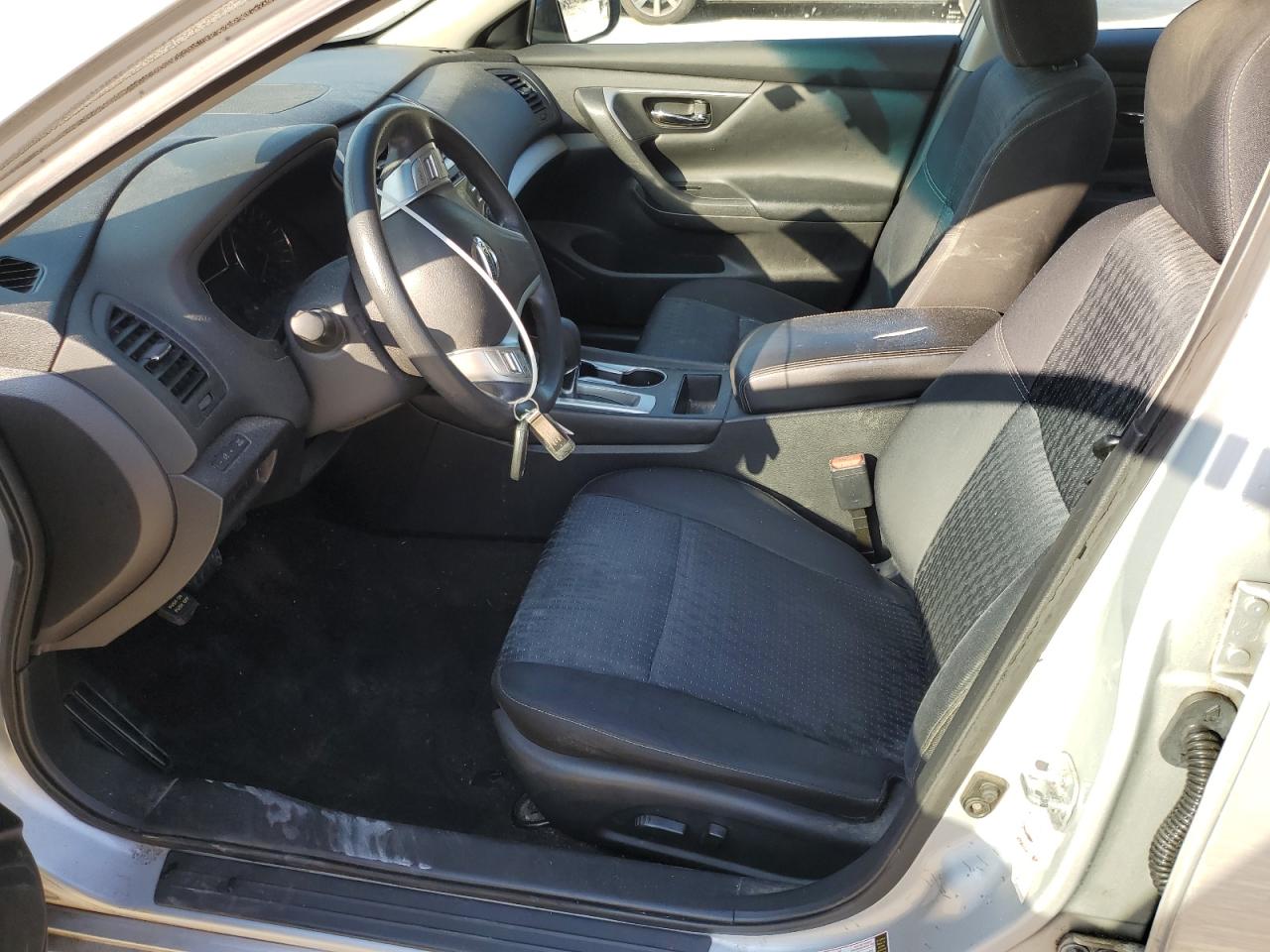 2016 Nissan Altima VIN 1N4AL3AP3GN352906 Copart auction photo, front end damage thumbnail 7