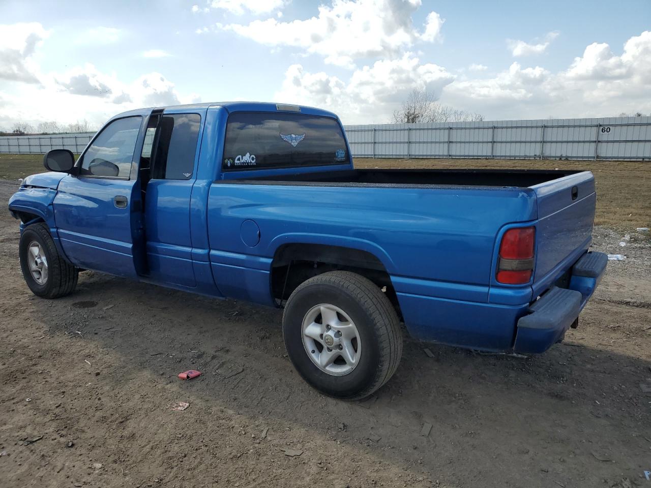 2001 Dodge RAM VIN 3B7HC13Z11G206645 Copart auction photo, front end / minor dent/scratches damage thumbnail 2