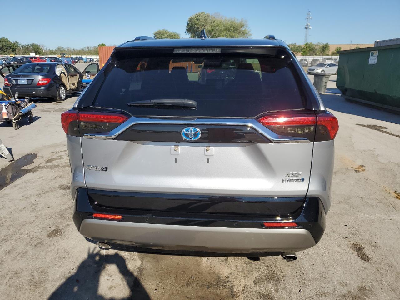 2022 Toyota RAV 4 VIN JTME6RFV6ND524233 Copart auction photo, front end / side damage thumbnail 6