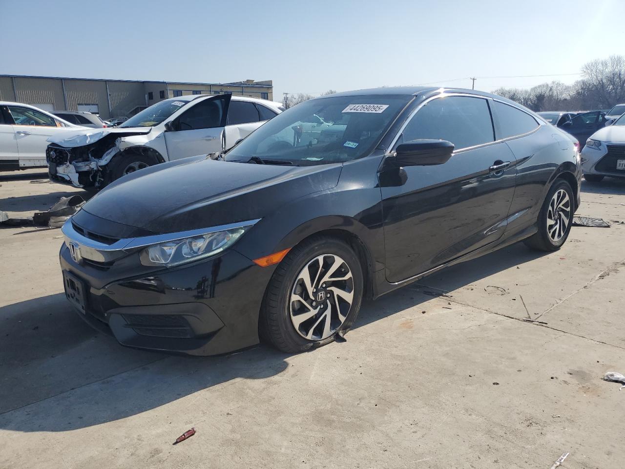 2018 Honda Civic VIN 2HGFC4B01JH304927