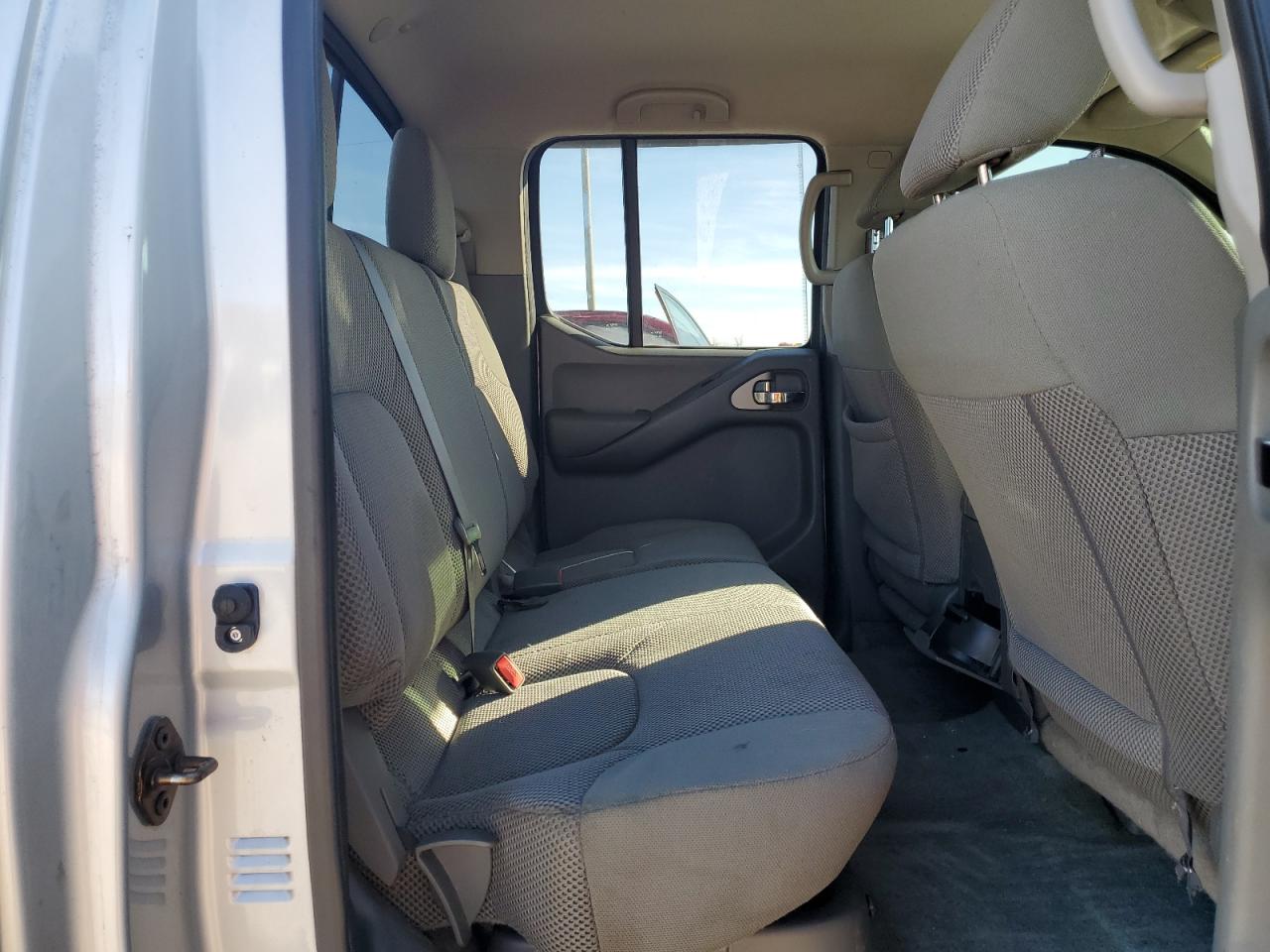2015 Nissan Navara (Frontier) VIN 1N6AD0EV1FN739822 Copart auction photo, front end damage thumbnail 10