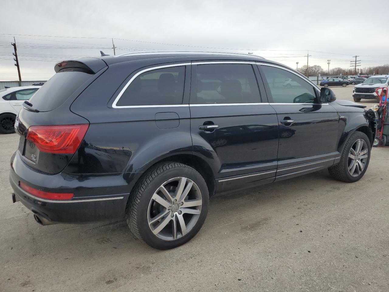 2015 Audi Q7 VIN WA1LGAFE1FD019377 Copart auction photo, front end damage thumbnail 3