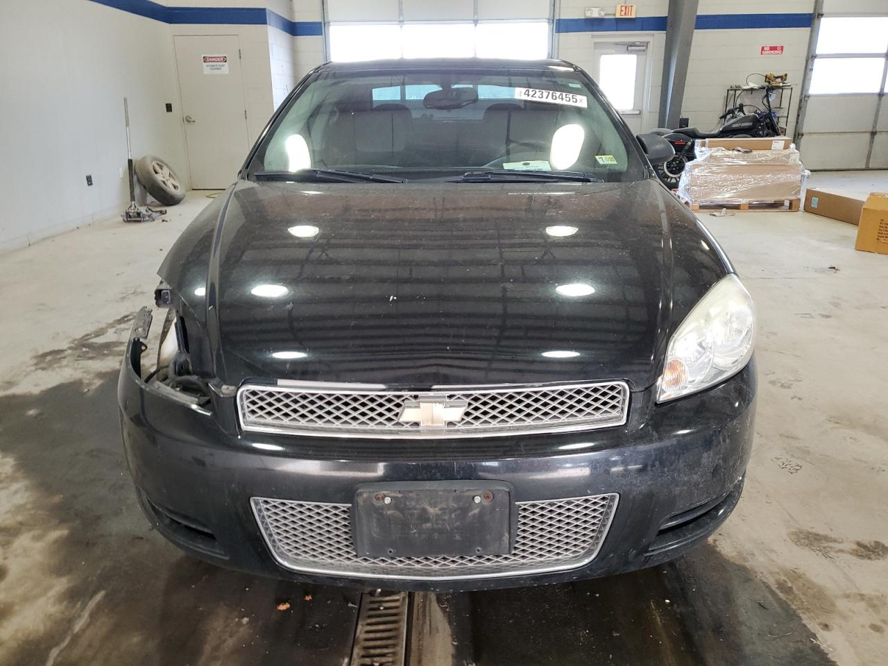 2016 Chevrolet Impala VIN 2G1WB5E30G1115659 Copart auction photo, side / undercarriage damage thumbnail 5