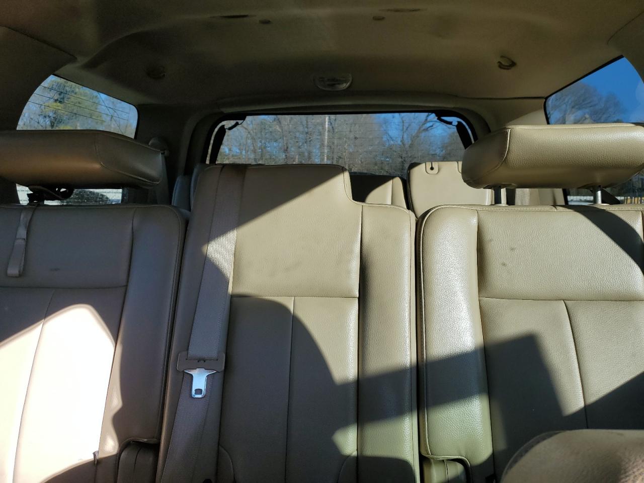 2010 Ford Expedition VIN 1FMJU1H52AEA34424 Copart auction photo, normal wear damage thumbnail 10