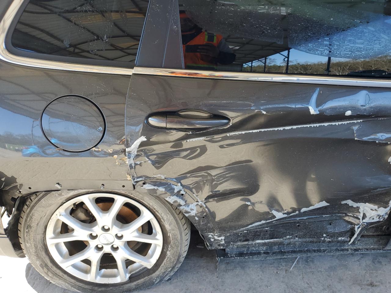 2017 Jeep Grand Cherokee VIN 1C4PJLCB1HW642231 Copart auction photo, all over damage thumbnail 11