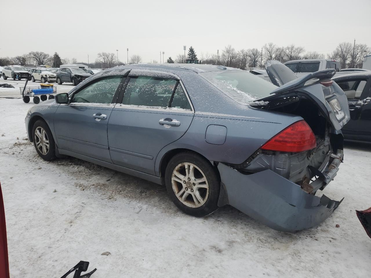 2007 Honda Accord VIN 1HGCM56847A085068 Copart auction photo, rear end / minor dent/scratches damage thumbnail 2