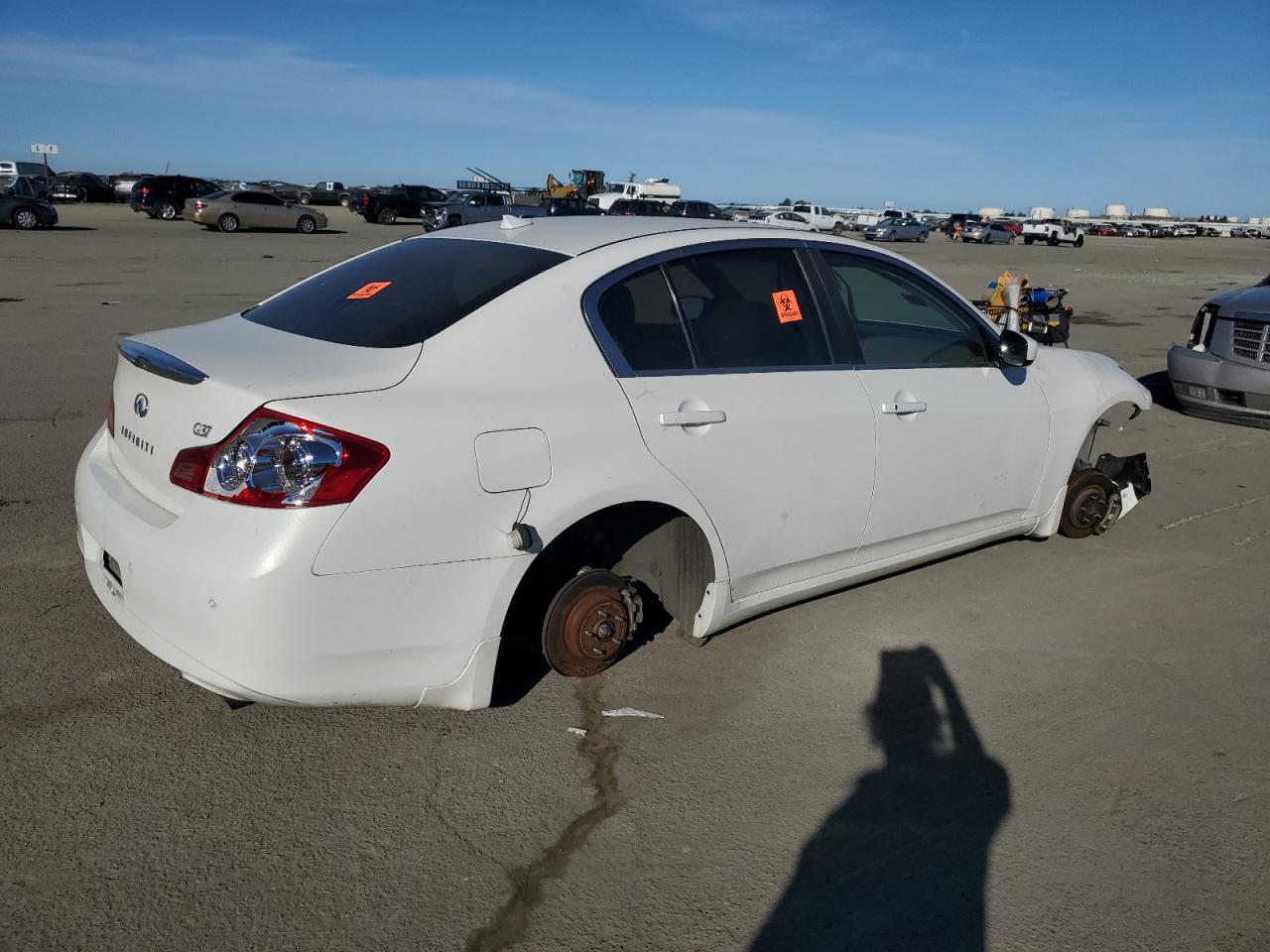 2013 Infiniti G VIN JN1CV6AP0DM710451 Copart auction photo, stripped / vandalism damage thumbnail 3