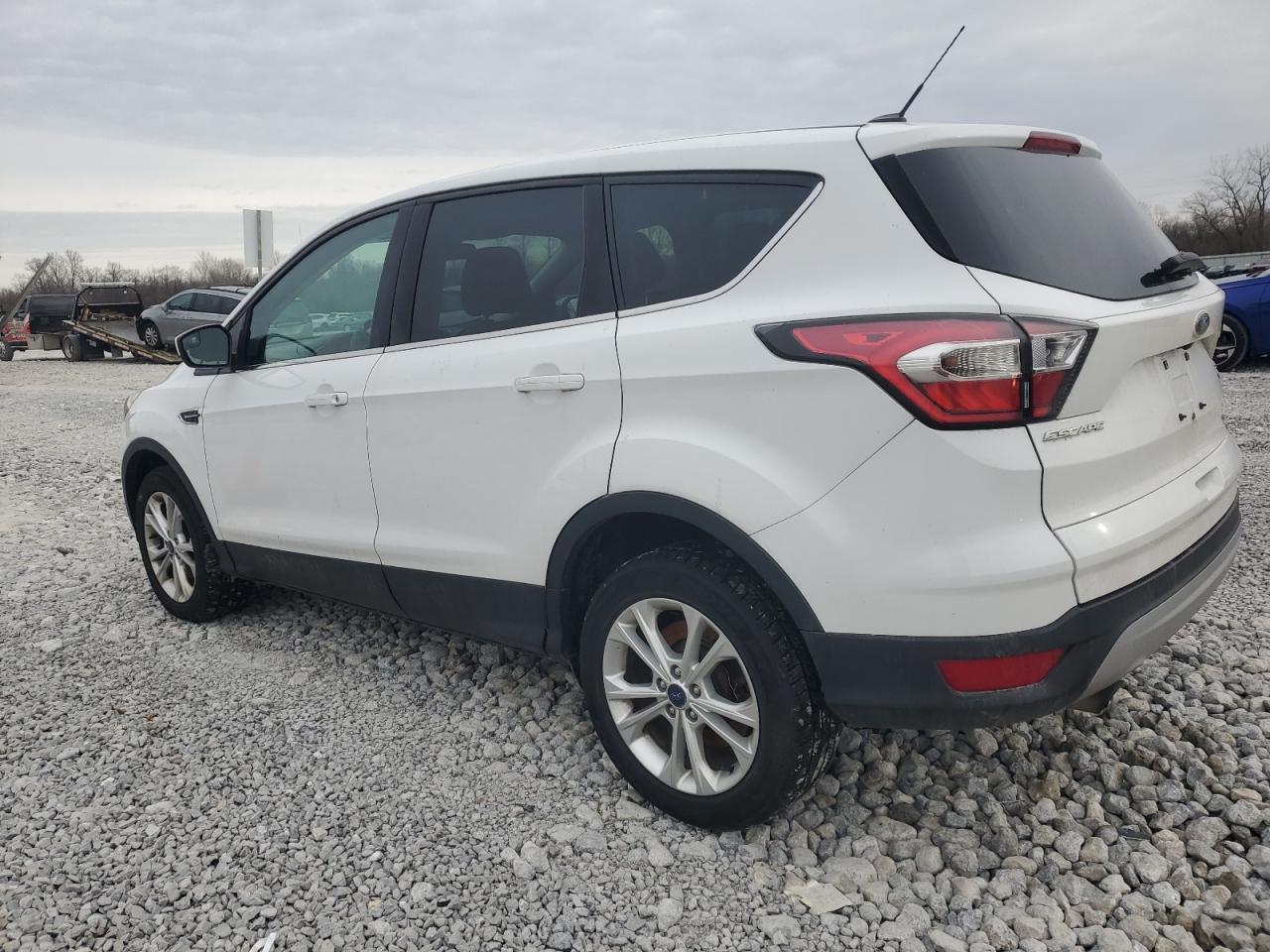 2017 Ford Escape VIN 1FMCU9GD4HUB38929 Copart auction photo, minor dent/scratches damage thumbnail 2