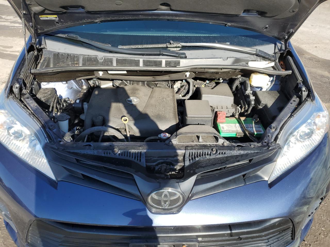 2019 Toyota Sienna VIN 5TDZZ3DC6KS013290 Copart auction photo, rear end damage thumbnail 12