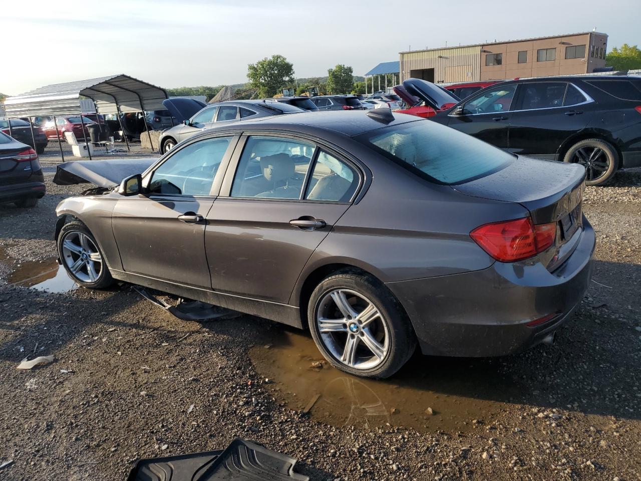 2014 BMW 3er VIN WBA3C3G58ENS68101 Copart auction photo, front end damage thumbnail 2