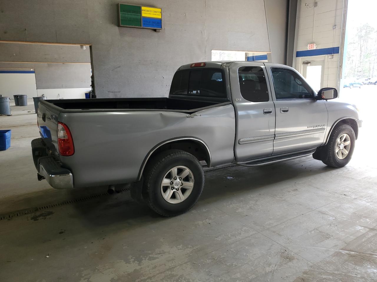 2005 Toyota Tundra VIN 5TBRT34125S458932 Copart auction photo, top/roof / rear end damage thumbnail 3