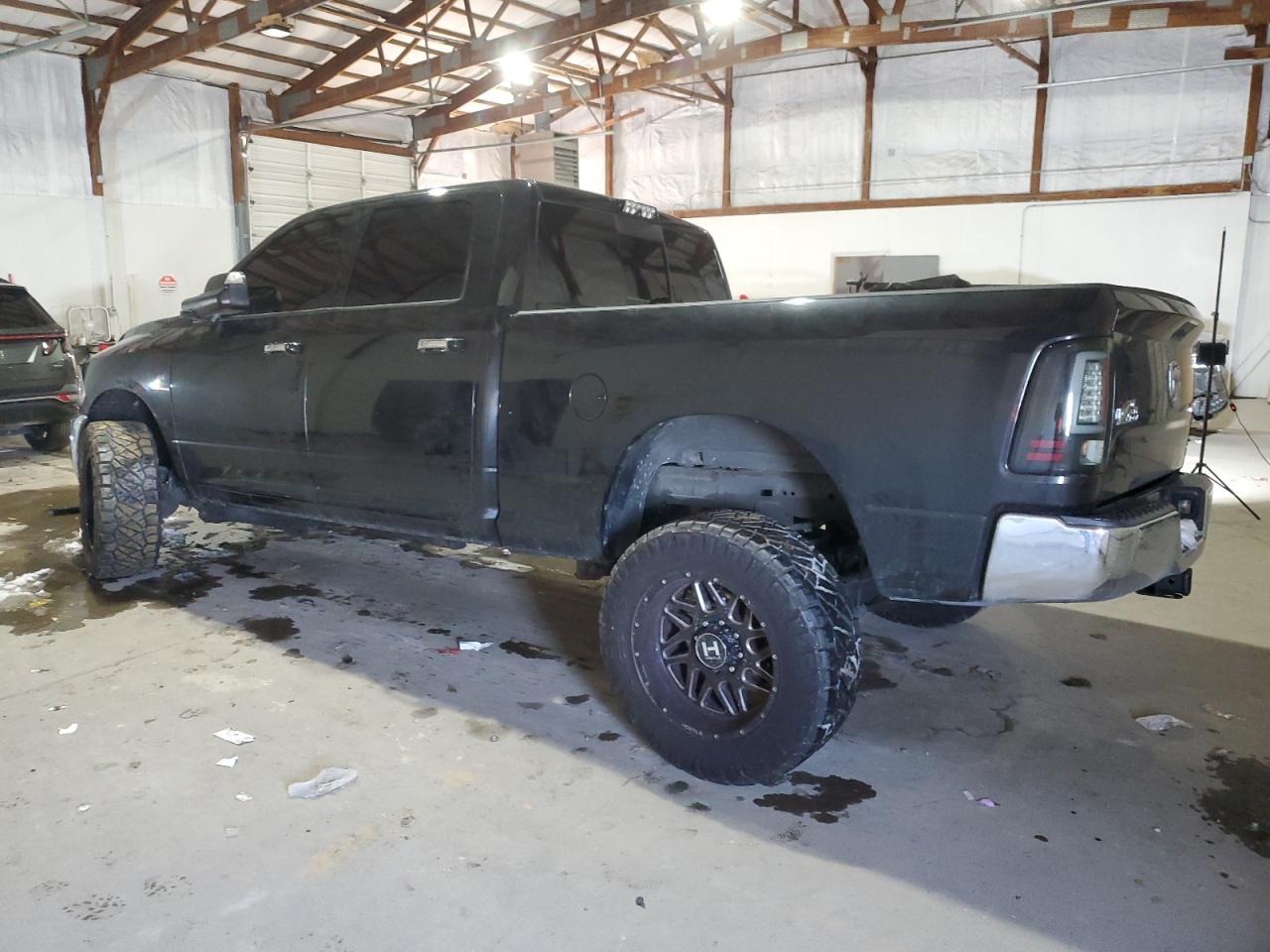 2018 RAM 2500 VIN 3C6UR5DL3JG184119 Copart auction photo, all over / undercarriage damage thumbnail 2