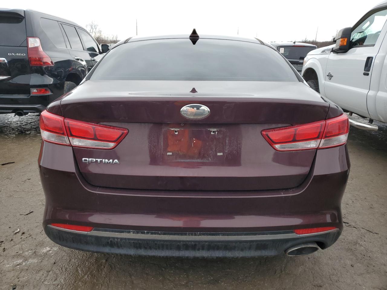 2017 KIA Optima VIN 5XXGT4L35HG166544 Copart auction photo, front end damage thumbnail 6