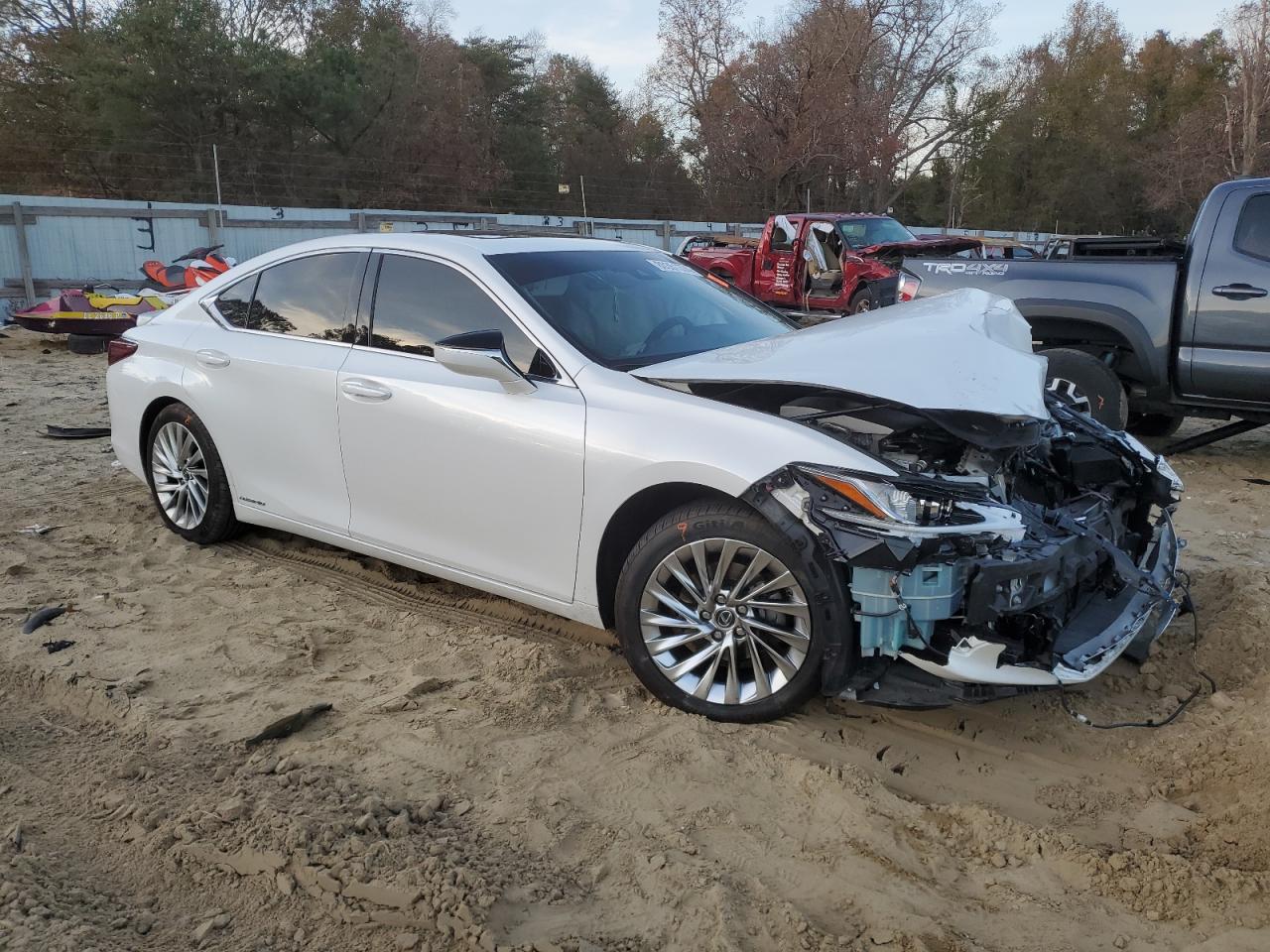 2019 Lexus ES VIN JTHB21B1XK2015240 Copart auction photo, mechanical / front end damage thumbnail 4