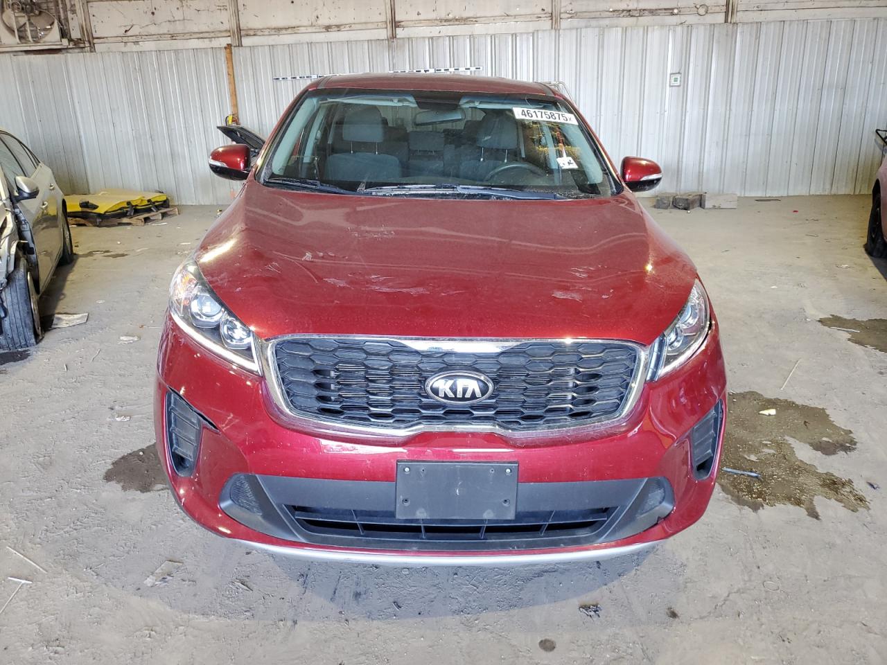2019 KIA Sorento VIN 5XYPG4A50KG470456 Copart auction photo, rear end / side damage thumbnail 5