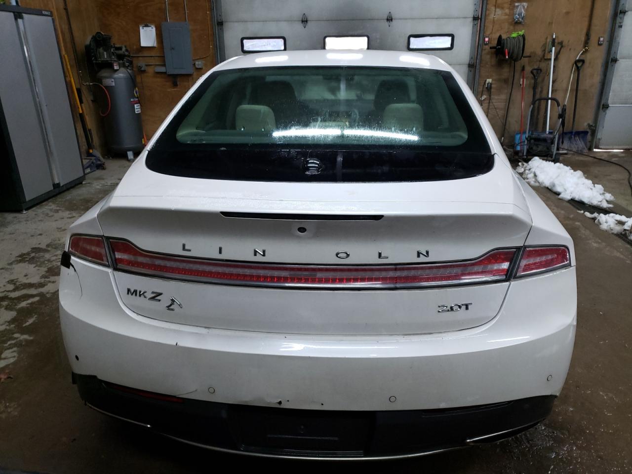 2017 Lincoln MKZ VIN 3LN6L5C90HR619021 Copart auction photo, front end / minor dent/scratches damage thumbnail 6