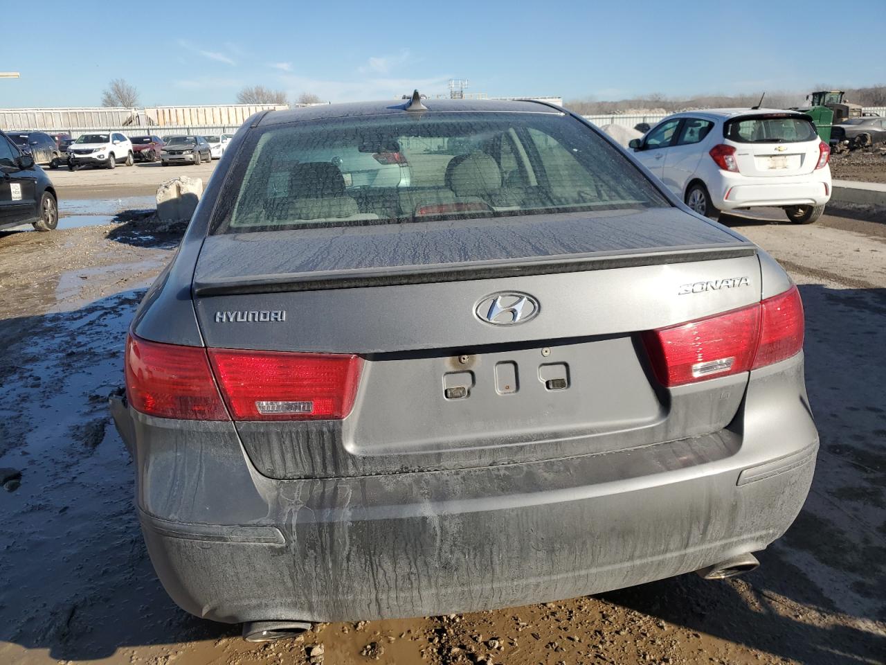 2009 Hyundai Sonata VIN 5NPEU46FX9H451594 Copart auction photo, rear end damage thumbnail 6