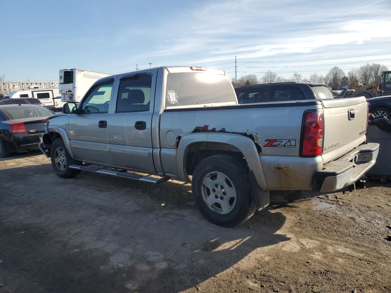 2005 Chevrolet Silverado VIN 2GCEK13T951383881 Copart auction photo, front end damage thumbnail 2