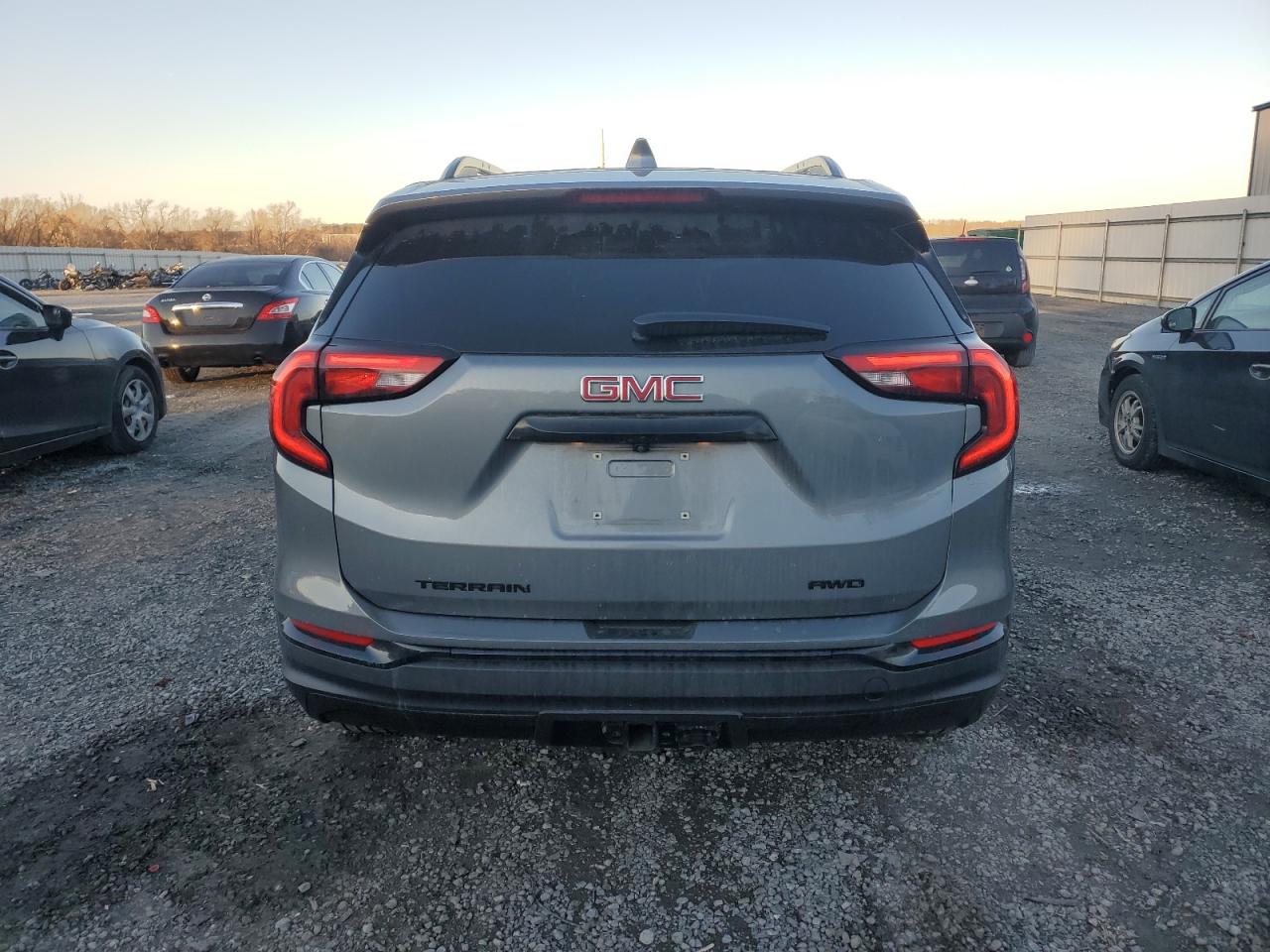 2020 GMC Terrain VIN 3GKALTEV2LL297592 Copart auction photo, front end damage thumbnail 6