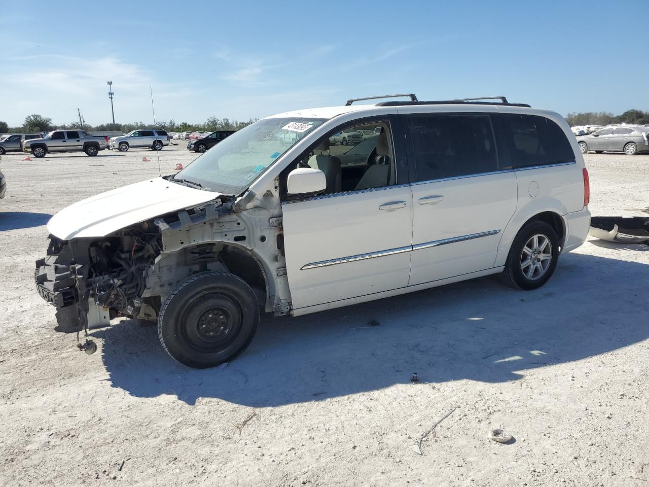 2011 Chrysler Town & Country VIN 2A4RR5DG6BR664968