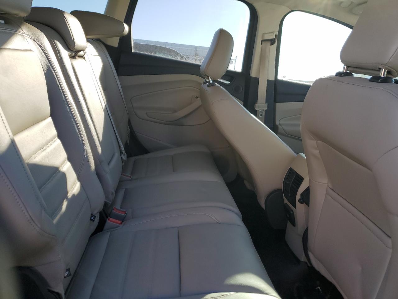 2018 Ford Escape VIN 1FMCU9J97JUA91051 Copart auction photo, front end / side damage thumbnail 11