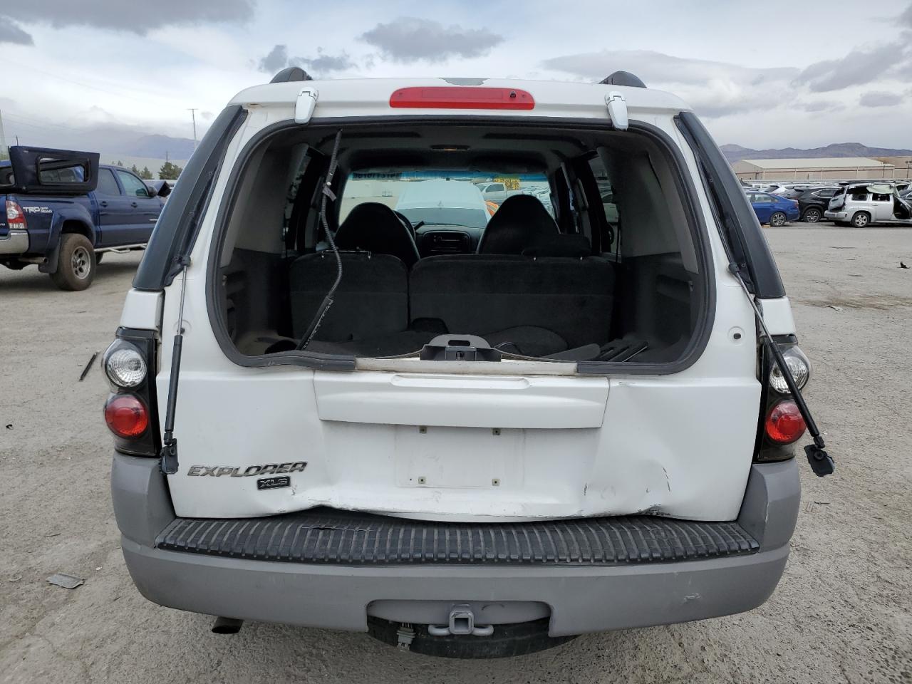 2002 Ford Explorer VIN 1FMZU62E72ZA45065 Copart auction photo, rear end damage thumbnail 6