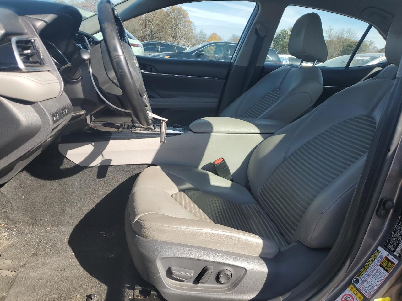 2018 Toyota Camry VIN 4T1B11HK0JU008574 Copart auction photo, front end / all over damage thumbnail 7