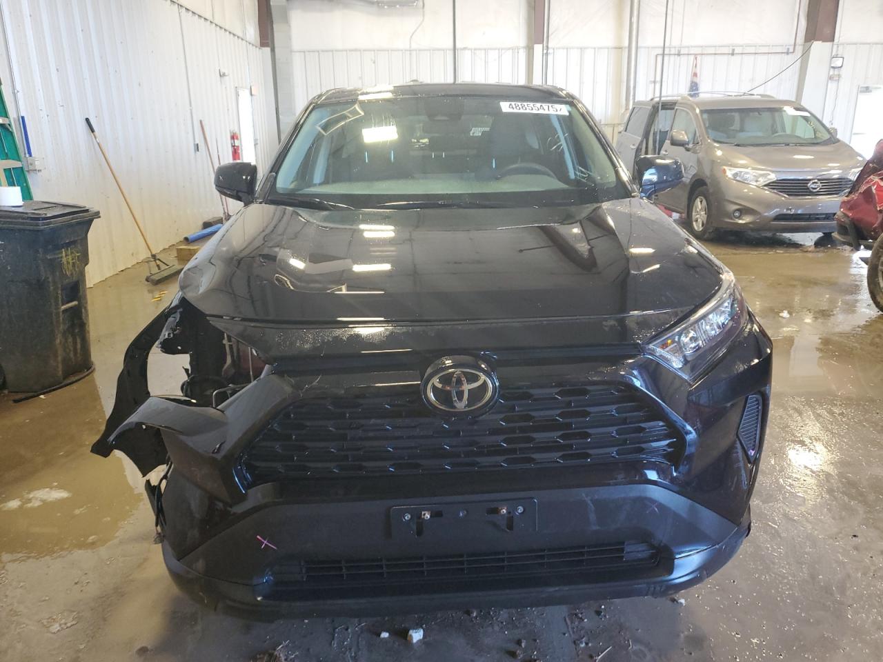 2022 Toyota RAV 4 VIN 2T3F1RFV9NW301142 Copart auction photo, side / front end damage thumbnail 5