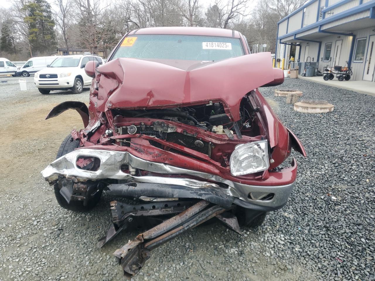 2000 Toyota Tundra VIN 5TBBT4810YS095763 Copart auction photo, front end / side damage thumbnail 5