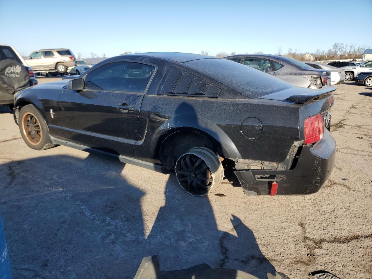 2006 Ford Mustang VIN 1ZVFT80NX65123843 Copart auction photo, rear end damage thumbnail 2