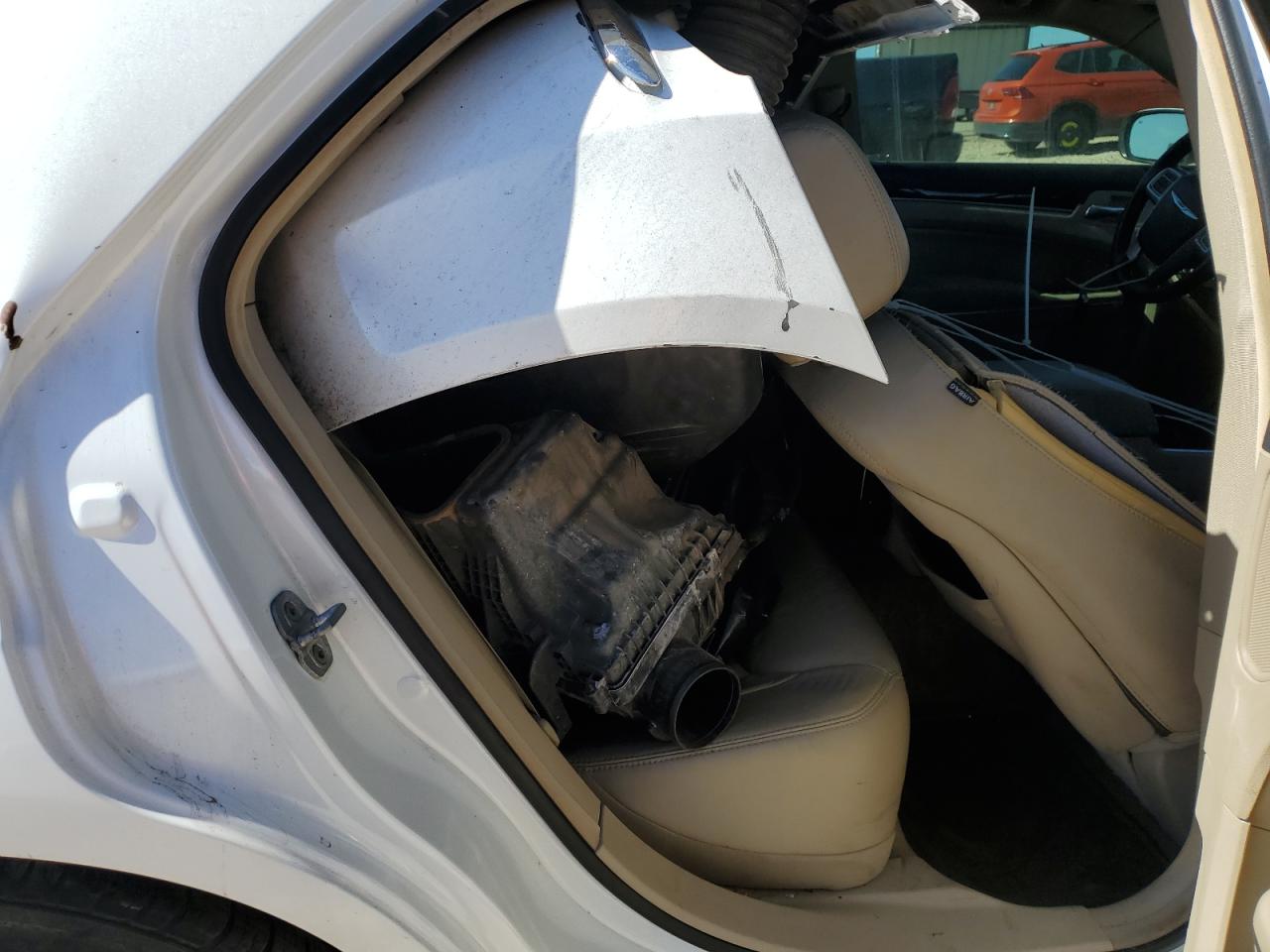 2013 Chrysler 300 VIN 2C3CCAAG9DH632197 Copart auction photo, frame damage / front end damage thumbnail 10