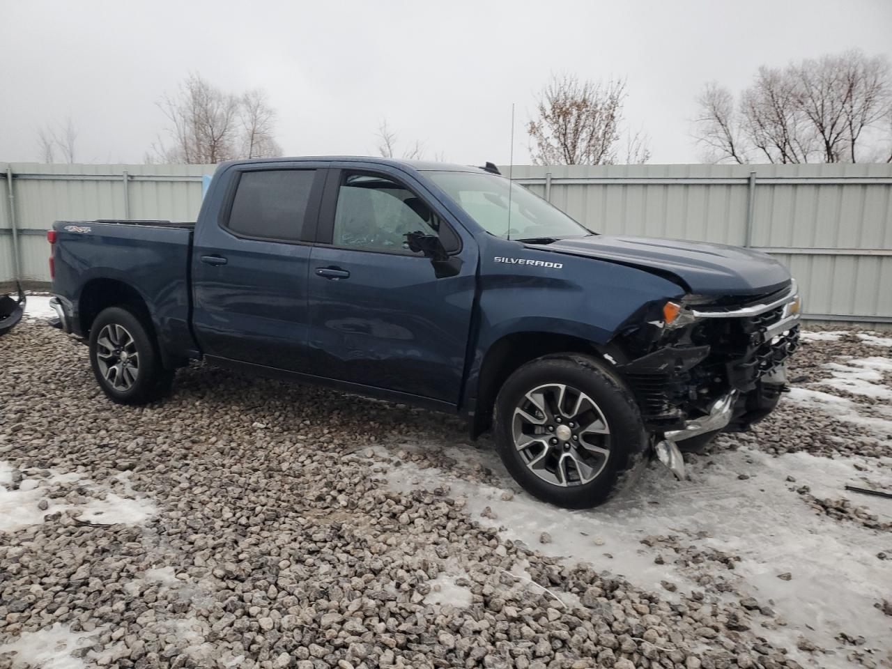 2022 Chevrolet Silverado VIN 1GCPDKEK9NZ559509 Copart auction photo, front end / side damage thumbnail 4